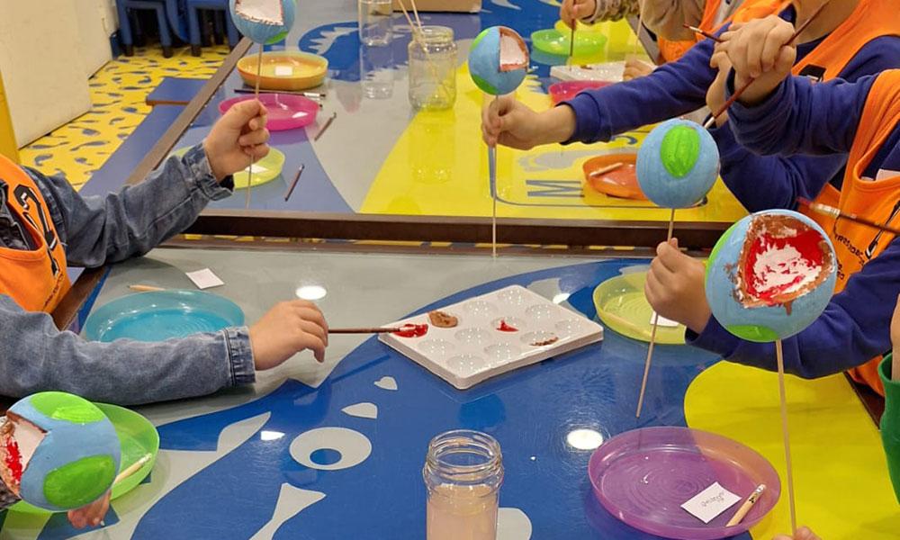 Vai a Immagine El MUJA celebra el Día de la Tierra con una visita a La Griega y un taller para peques