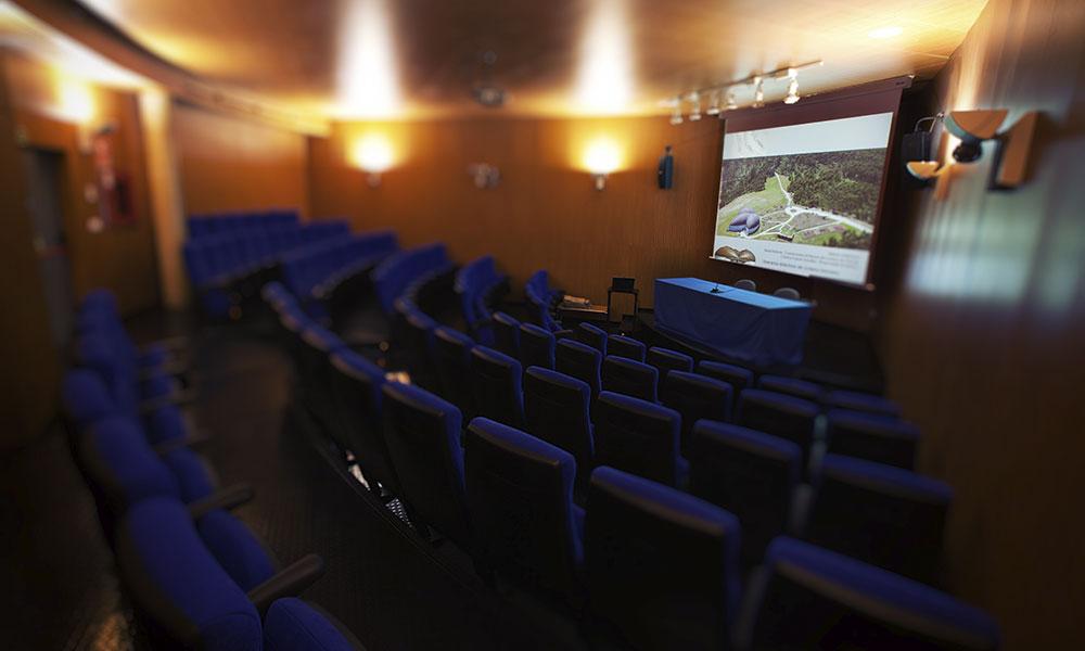 Go to Image El MUJA presenta un audiovisual sobre excavaciones de dinosaurios en la Patagonia argentina este sábado 31 de mayo