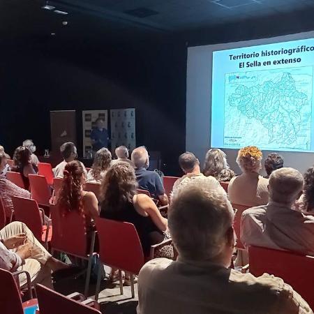 Conferencia Investigaciones prehistóricas en el valle del Sella. Una historia contemporánea (1968-1998)
