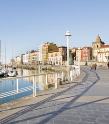 Ir a Imagen Asturias acoge el rodaje de Si yo fuera rico, la nueva comedia del director Álvaro Fernández Armero protagonizada por Álex García y Alexandra Jiménez