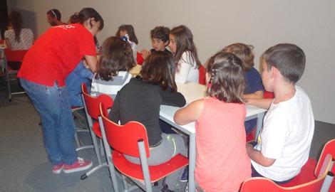 Go to Image Prehistograbados para niños en el Centro Tito Bustillo