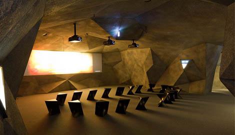 Ir a Imagen El Centro de Arte Rupestre de Tito Bustillo se incorpora a la red internacional de museos al ser aceptada su candidatura como miembro del Consejo Internacional de Museos, el ICOM